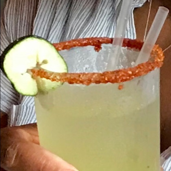 Meet your Posher, Lisa - Picture 1 of 1